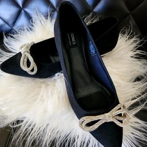 Jones New York flats with rhinestone bow